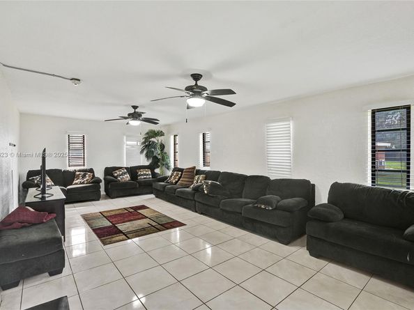 16766 NW 18th Ave, Miami Gardens FL 33056