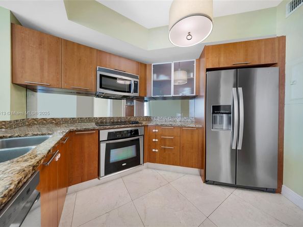 480 NE 30th St 1402, Miami FL 33137