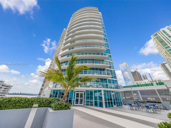 480 NE 30th St 1402, Miami FL 33137