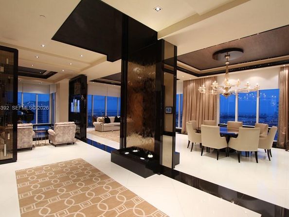 900 Brickell Key Blvd PH3403, Miami FL 33131