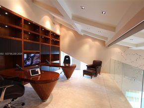 900 Brickell Key Blvd PH3403, Miami FL 33131