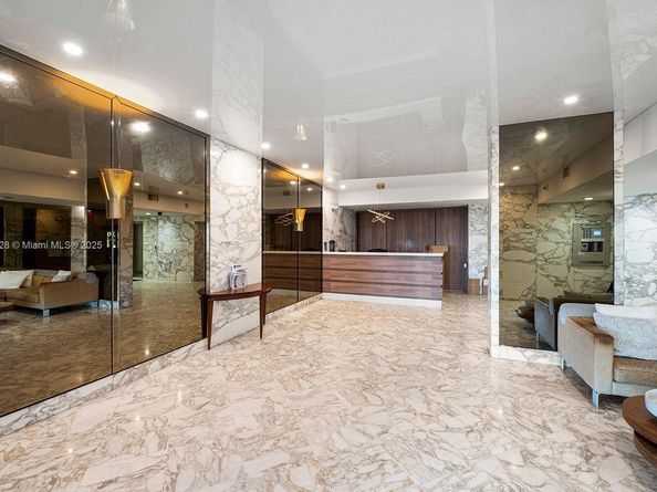 7135 Collins Ave 625, Miami Beach FL 33141