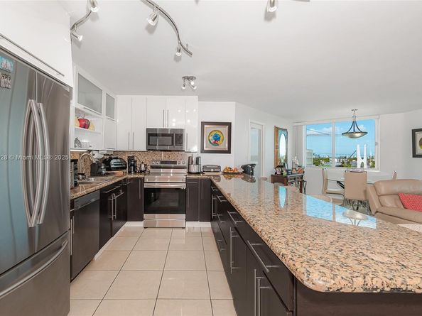 7135 Collins Ave 625, Miami Beach FL 33141