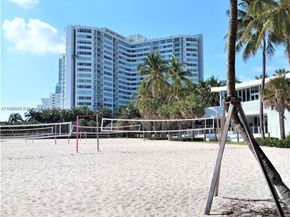 7135 Collins Ave 625, Miami Beach FL 33141