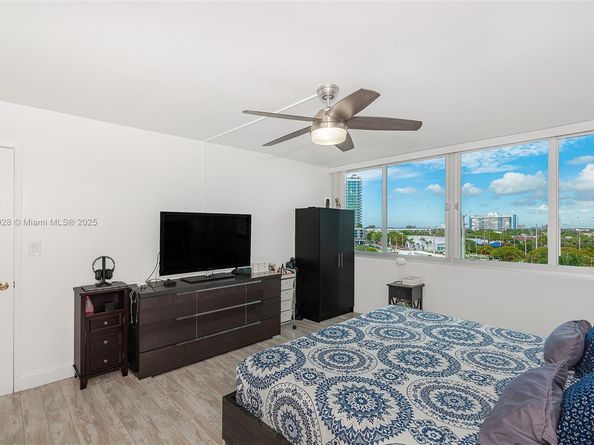 7135 Collins Ave 625, Miami Beach FL 33141
