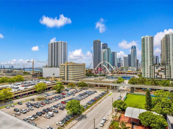 1600 NE 1st Ave 2318, Miami FL 33132