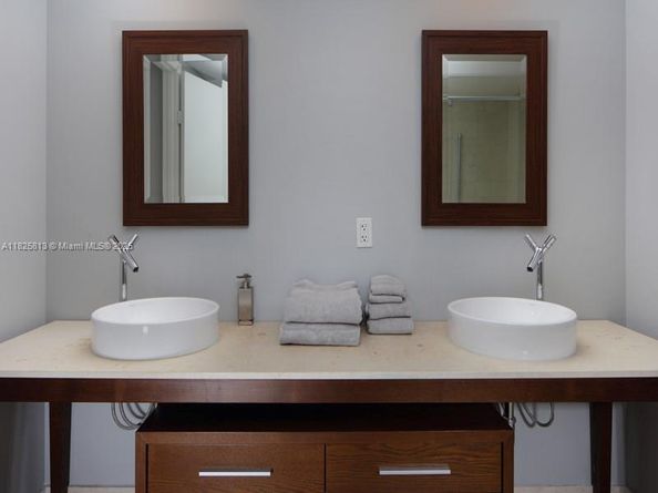 495 Brickell Ave 4205, Miami FL 33131