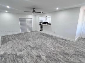 7950 NW 10th St, Pembroke Pines FL 33024