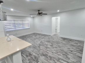 7950 NW 10th St, Pembroke Pines FL 33024