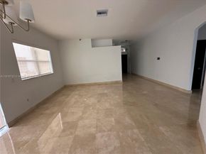 10772 NW 71st St, Doral FL 33178