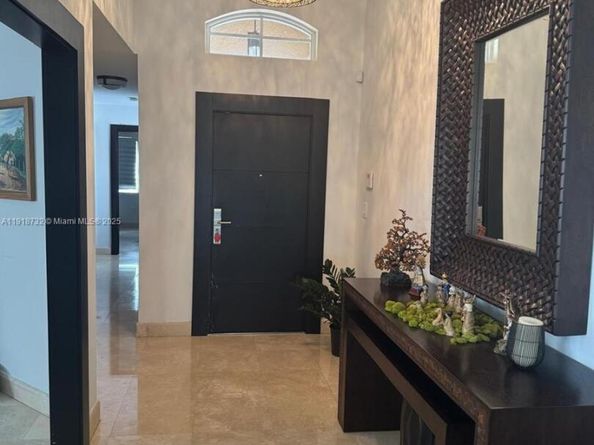 10772 NW 71st St, Doral FL 33178