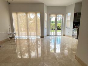 10772 NW 71st St, Doral FL 33178