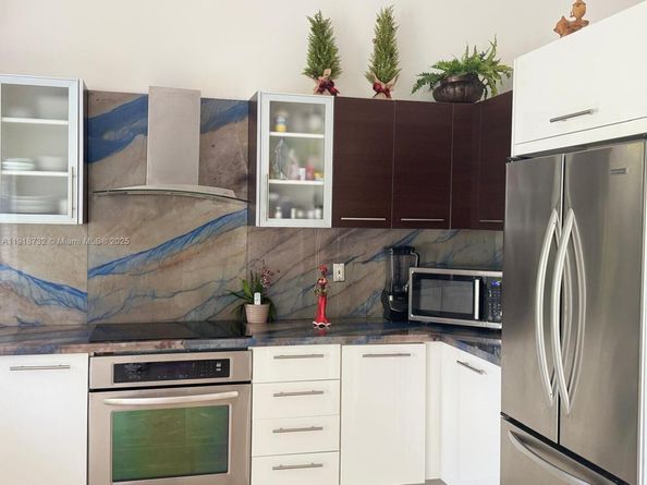 10772 NW 71st St, Doral FL 33178