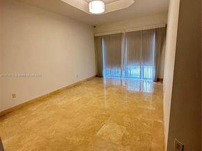 10772 NW 71st St, Doral FL 33178