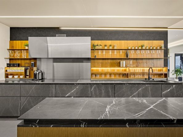 2301 Collins Ave 1634, Miami Beach FL 33139