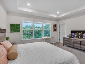 4754 Eucalyptus Dr, Hollywood FL 33021