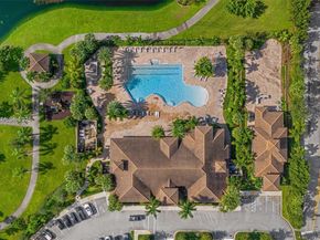 4754 Eucalyptus Dr, Hollywood FL 33021