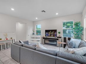 4754 Eucalyptus Dr, Hollywood FL 33021