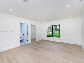 7101 E Troon Cir, Miami Lakes FL 33014