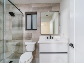 7101 E Troon Cir, Miami Lakes FL 33014