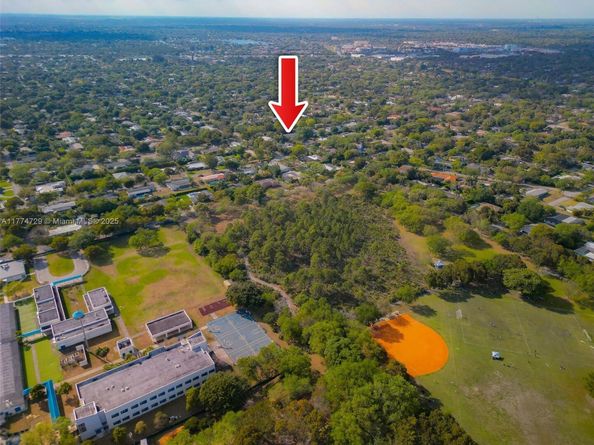 14725 SW 82nd Ave, Palmetto Bay FL 33158