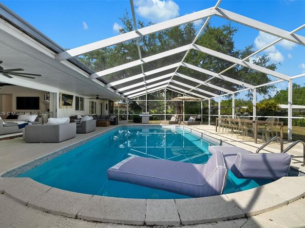 14725 SW 82nd Ave, Palmetto Bay FL 33158