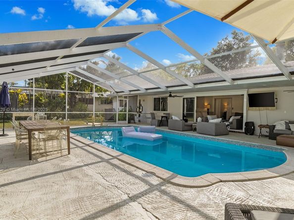 14725 SW 82nd Ave, Palmetto Bay FL 33158