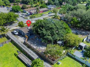 5724 Mckinley St, Hollywood FL 33021