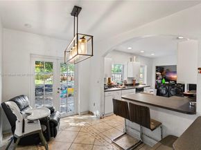 5724 Mckinley St, Hollywood FL 33021