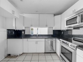 10215 SW 89th St, Miami FL 33176