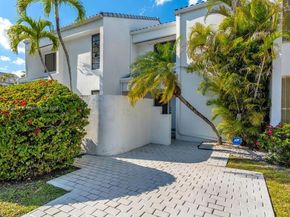 10215 SW 89th St, Miami FL 33176