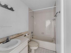 10215 SW 89th St, Miami FL 33176