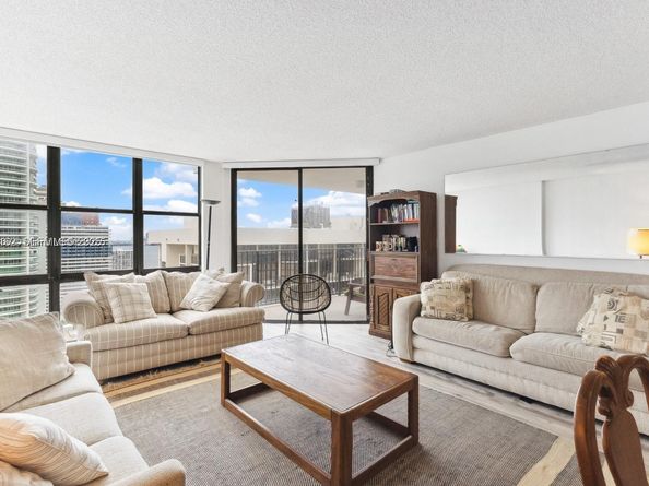 1901 Brickell Ave B2413, Miami FL 33129