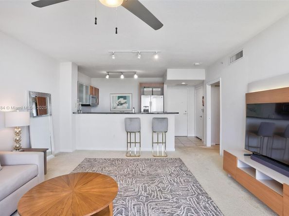 1551 N Flagler Dr 810, West Palm Beach FL 33401