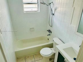 2651 NW 13th St 41, Miami FL 33125