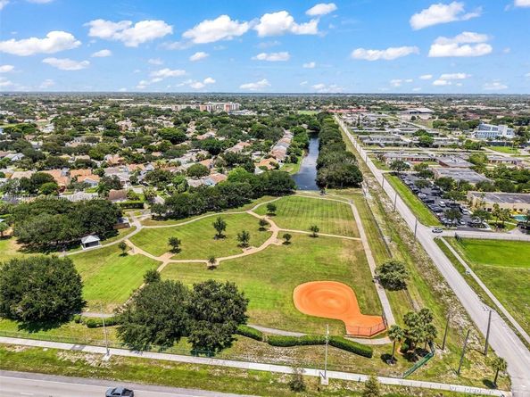 1701 SW 84th Ave, Miramar FL 33025