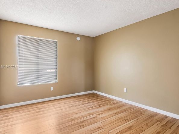 1701 SW 84th Ave, Miramar FL 33025