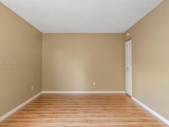 1701 SW 84th Ave, Miramar FL 33025