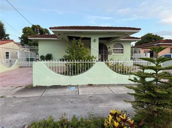4540 SW 2nd Ter