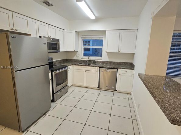 7805 Juniper St, Miramar FL 33023