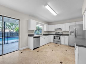 867 Ramblewood Dr, Coral Springs FL 33071