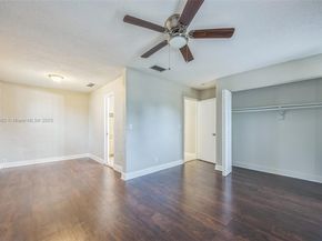 867 Ramblewood Dr, Coral Springs FL 33071