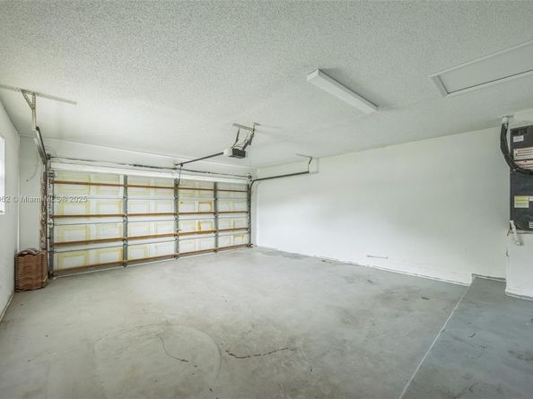 867 Ramblewood Dr, Coral Springs FL 33071