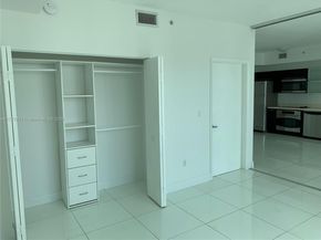 90 SW 3rd St 3610, Miami FL 33130