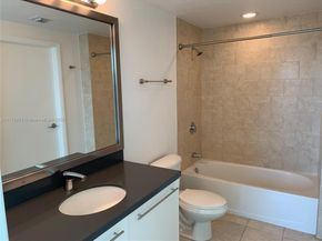90 SW 3rd St 3610, Miami FL 33130