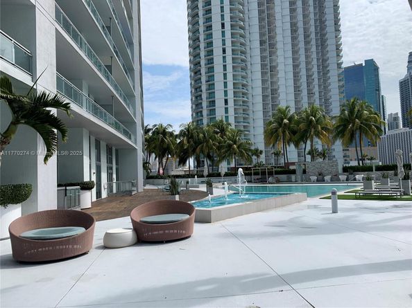 90 SW 3rd St 3610, Miami FL 33130
