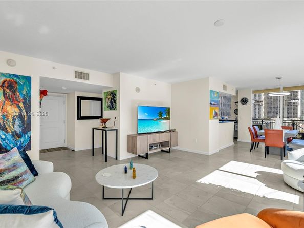 610 W Las Olas Blvd 1618N, Fort Lauderdale FL 33312