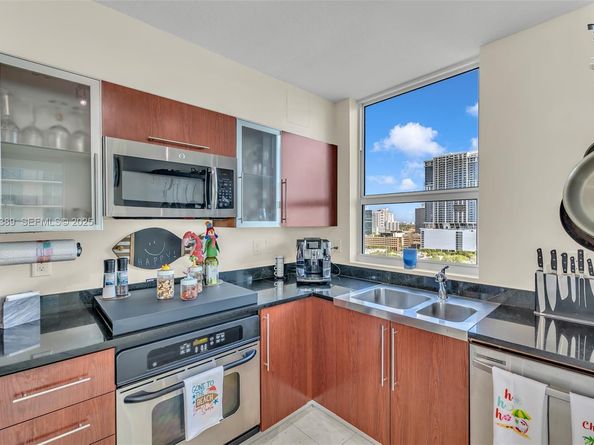 610 W Las Olas Blvd 1618N, Fort Lauderdale FL 33312