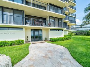 200 Beach Rd 202, Tequesta FL 33469