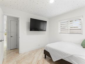 1823 SW 29th St, Fort Lauderdale FL 33315